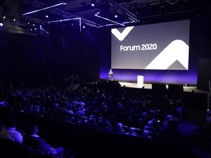 سامسونج تستعرض أحدث ابتكاراتها في مجال شاشات التلفاز والهواتف الذكية والأجهزة المنزلية في منتداها السنوي لمنطقة الشرق الأوسط وشمال أفريقيا 2020