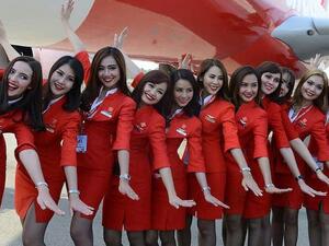 Malaysia Airlines Flight Attendant Fired for Being 700g Overweight (Twitter)