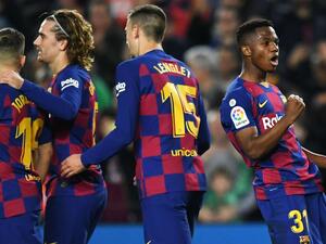 برشلونة يقلص الفارق مع ريال مدريد