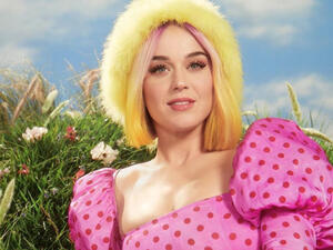 Perry debuted a new longer blonde hairstyle