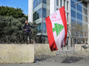 Are the Lebanese Losing Hope? Calls for Immigration Flood Twitter as the Parliament Vote in Favor of the New Govt 
