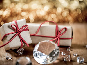 Feeling Fancy This Valentine's Day? Try to Outdo These 7 Over-the-Top Extravagant Gifts 