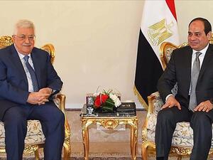  الرئيس المصري عبد الفتاح السيسي ونظيره الفلسطيني محمود عباس