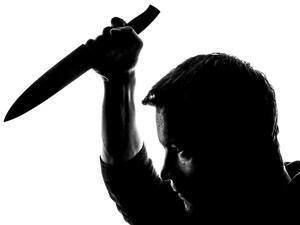 ما تفسير الحلم بالطعن من الخلف؟