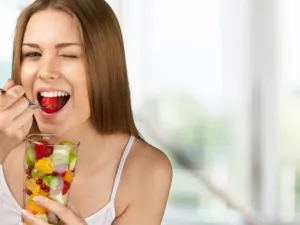 حمض الفوليك واحدًا من الفيتامينات التي ينبغي للمرأة أن تأخذها يوميًا.