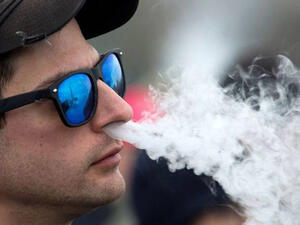 تدخين كورونا