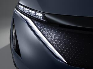 لم تتغير أساسيات السيارات منذ أكثر من قرن لكنّ الانتقال الجماعي المقبل إلى اقتناء السيارات الكهربائية يتيح فرصاً جديدة لإعادة ابتكار الطرق التي نبني ونصيغ بها شكل السيارات وندمجها في حياتنا.