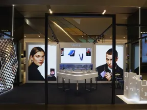 Samsung and Harvey Nichols Dubai Join Forces to Elevate Your Smartphone Experience