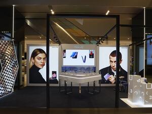 ستوفر هذه الشراكة لعشاق التكنولوجيا والتجارب المميزة عبر المنطقة، مزيجًا سلسًا من الأسلوب وتقنية الهاتف المحمول الرائدة مع Galaxy Z Flip