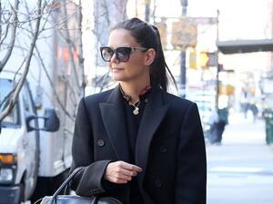 Katie Holmes (Twitter)