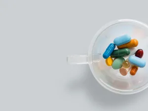 تعرفي على أعراض وأسباب نقص فيتامين  B12