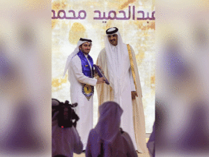 خريج جورجتاون يفوز بالجائزة البلاتينية للتميز في التعليم 