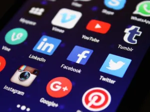 Social Media Networks in the Time of Coronavirus: New Rules and Creative Tools