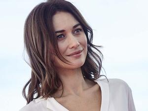 Olga Kurylenko  (Twitter)