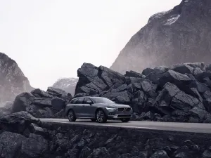 Volvo Cars Introduces Refreshed S90 and V90 Models, Mild Hybrid Powertrains Across Entire Line-Up