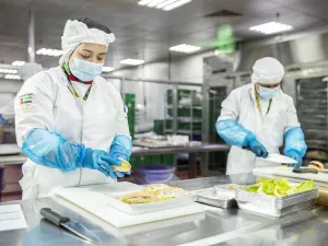 Etihad Airways Catering Arm to Provide Meals for People Impacted by COVID-19