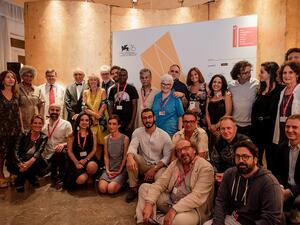 يوفر مركز السينما العربية لصناع السينما العربية، نافذة احترافية للتواصل مع صناعة السينما في أنحاء العالم