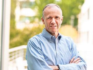 في إم وير تبلغ آفاقا جديدة في الشبكات السحابية الافتراضية