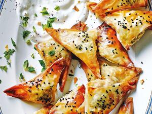 فطائر البرك التركية بالجبنة 