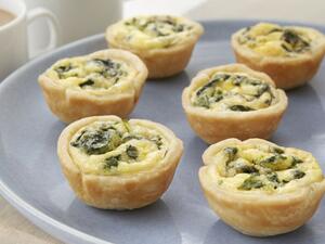 كيش السبانخ بالفطر وجبن الفيتا