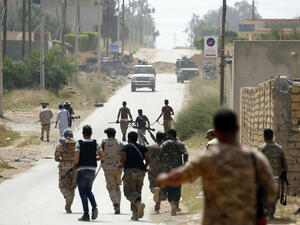  الأمم المتحدة ودول غربية وعربية دعت طرفي النزاع في ليبيا إلى وقف فوري للأعمال القتالية