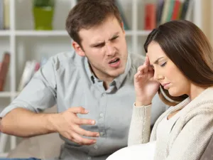 تذكّري بداية ارتباطك بزوجك، حيث كان الحب متأجّجاً في قلبك