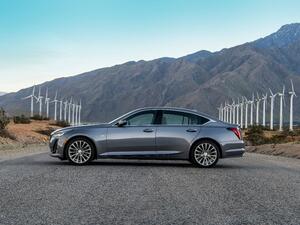 كاديلاك تطرح أول سيارة CT5 في الشرق الأوسط