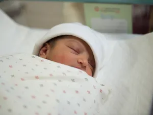First Baby Born to COVID-19 Positive Mother at Al Zahra Hospital Dubai