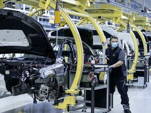 الاتفاق مع مجلس الأعمال على اتخاذ حزمة واسعة من التدابير لمواجهة تفشي العدوى