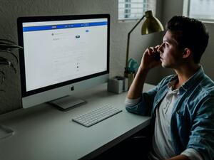 العمل لفترات طويلة من المنزل له العديد من الآثار السيئة
