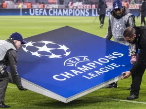 Time is running out to revive any of the 2019-20 seasons across Europe, despite the best efforts of leagues to plan for football's fast return (Photo: AFP)