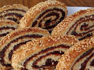 مقروطة/كليجة بالتمر