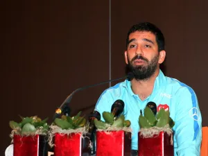 The Turkish playmaker saw switches to Bayern Munich and Old Trafford break down, before then struggling for regular starts while at Camp Nou (Photo: AFP)