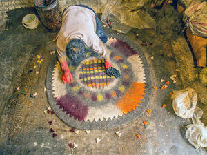 Namad-Mali (literally meaning felt beating) (Twitter)