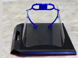 Abu Dhabi University and Exxonmobil Team up to Boost Production of Face Shields and Clips for Medical Sector