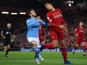 مواجهة مرتقبة بين عملاقي إنجلترا