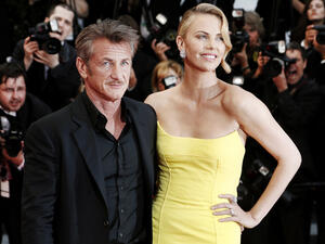  Charlize  split with Sean in 2015