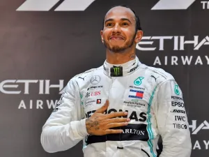 "I see those of you who are staying silent, some of you the biggest of stars yet you stay silent in the midst of injustice," wrote the Mercedes driver. (Photo: AFP)