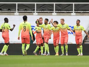 سيتي إلى نصف النهائي