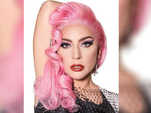 Gaga hailed the graduating students as the "seeds of the future" 