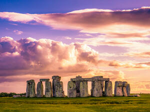 Stonehenge at sunset in United Kingdom  (Shutterstock)	
