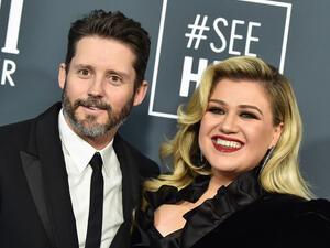 Kelly Clarkson and Brandon Blackstock arrives for the 25th Annual Critics' Choice Awards on January 12, 2020 in Santa Monica, CA. (Shutterstock/ File Photo)