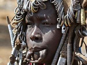 Ethiopian tribeswomen  (Shutterstock)	
