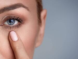  كما يساعد ترقيع الدهون أو الفيلر على استعادة الجيوب الدهنية المذابة؛