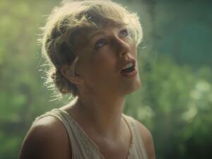 تايلور سويفت