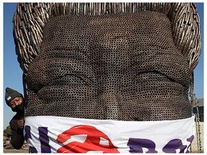 تمثال "نيلسون مانديلا"