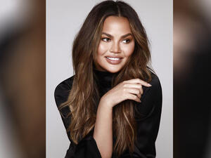 the model and TV personality forcefully shot down rumors she and husband John were on Epstein flight logs