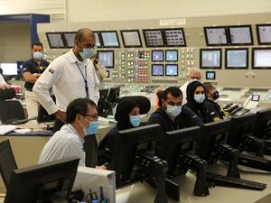 ربط أولى محطات براكة للطاقة النووية السلمية بشبكة نقل الكهرباء في دولة الإمارات