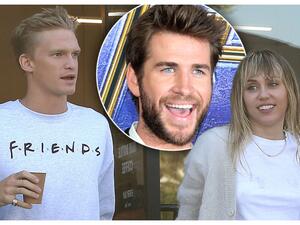 مايلي سايريس وكودي سيمبسون وليام هيمسورث