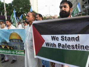 Activists of Jamaat-e-Islami (JI) Pakistan take part in a protest rally against the agreement between Israel and the United Arab Emirates to normalise diplomatic relations, in Karachi on August 16, 2020. Rizwan TABASSUM / AFP